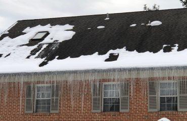 THE COLD TRUTH: HOW ICE DAMS DESTROY YOUR ROOF